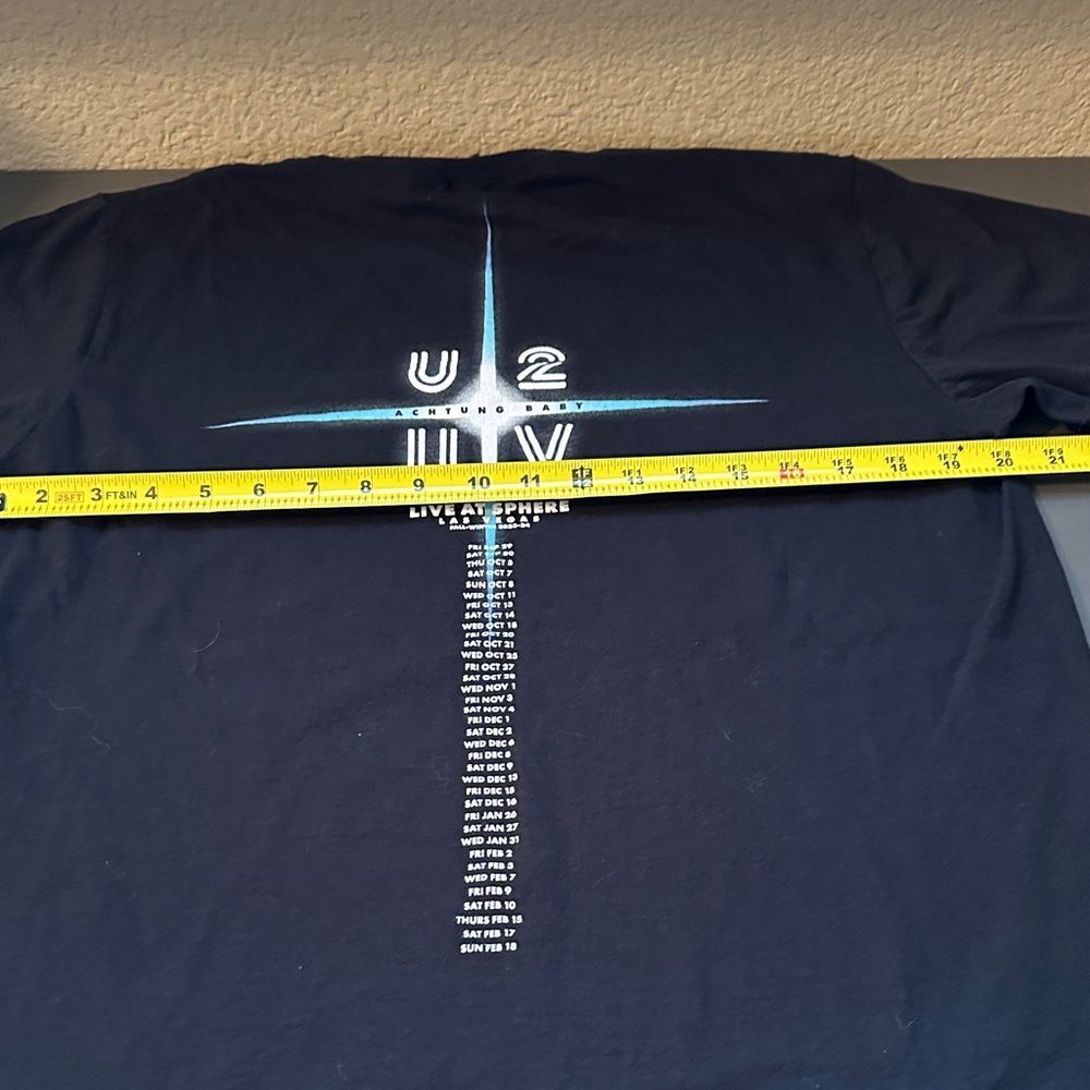 Black U2 Graphic Short Sleeve Concert Tee Size L from Las Vegas The Sphere